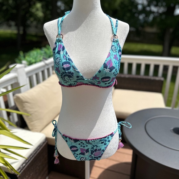 Nanette Lepore Bikini Set and Cover Up Size 6 - Picture 2 of 11